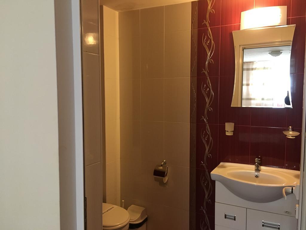 Triglav Edelweiss Guest House Pavel Banya Bagian luar foto