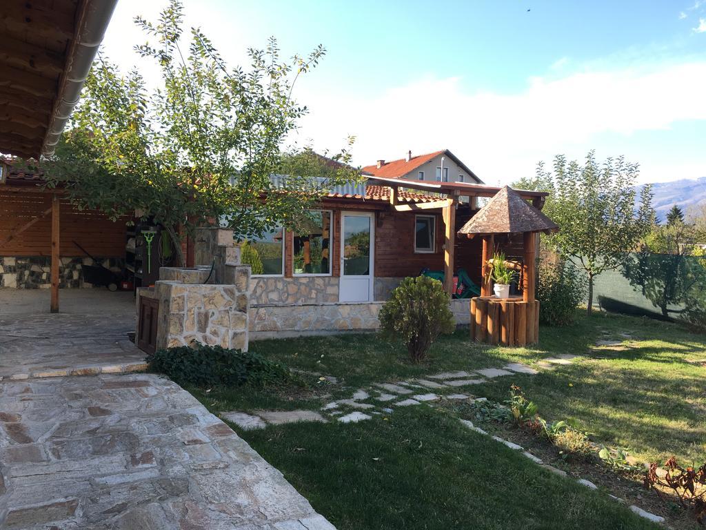 Triglav Edelweiss Guest House Pavel Banya Bagian luar foto