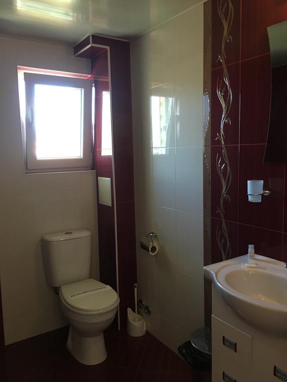 Triglav Edelweiss Guest House Pavel Banya Bagian luar foto